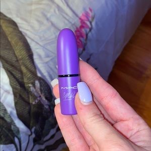 MAC X Selena lipstick